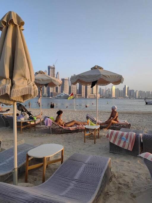 Palm Jumeirah Seven Palm 1 Bedroom With Infinity Pool And Palm Jumeirah *